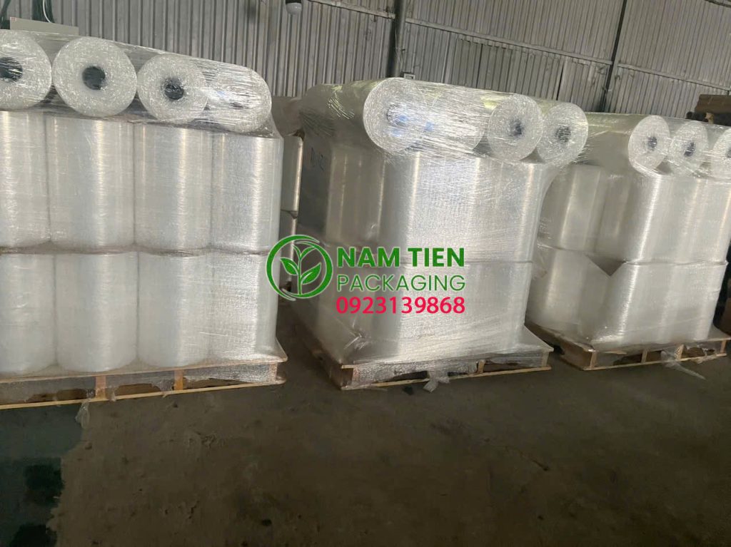 Màng PE Giá Rẻ 2.7kg Lõi 300g