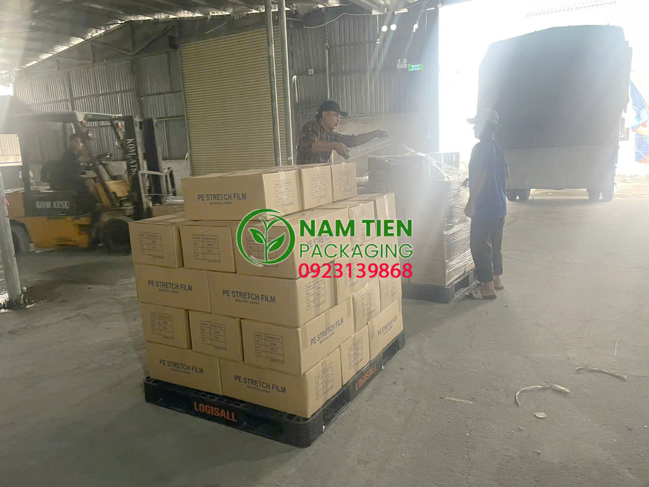 Băng keo trong và băng keo đục khác nhau gì